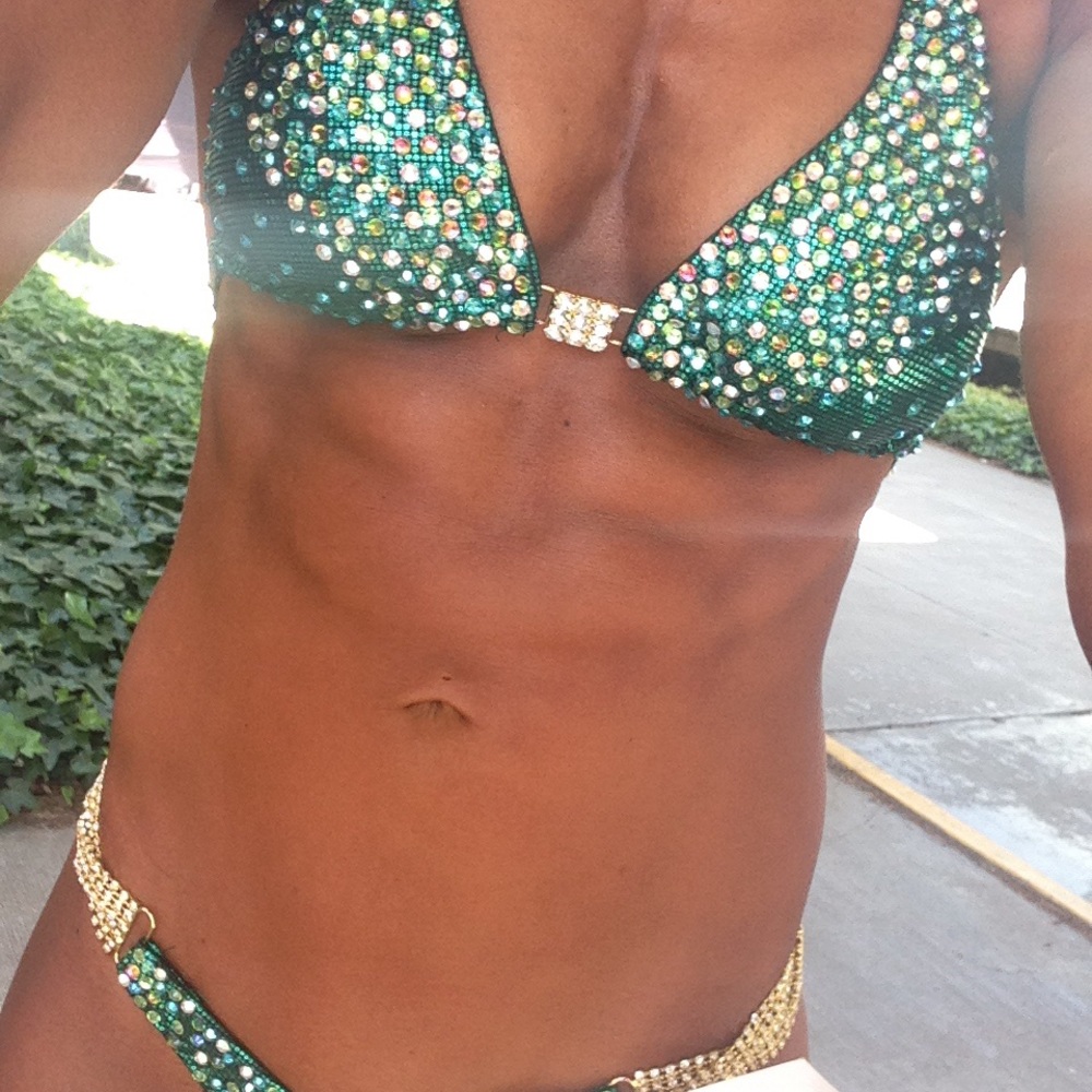 Figure Suit - Picture 4 of 8